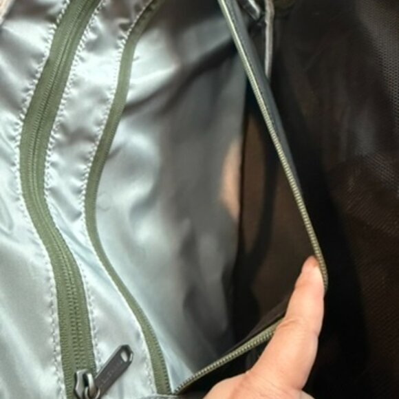 NWOT SOLGAARD Voyager Weekender in Galway Green - Retails $245 - Picture 10 of 16